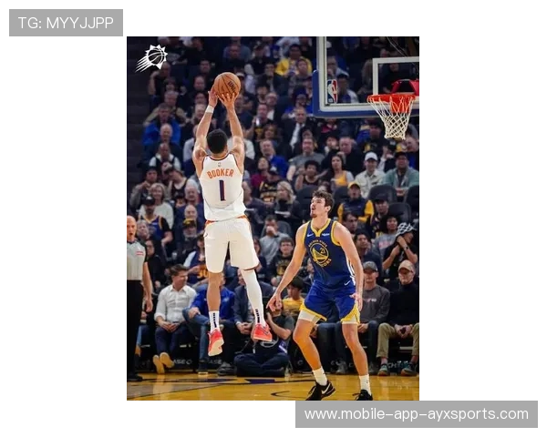 布克突破分球完美,凤凰城攻守转换出色