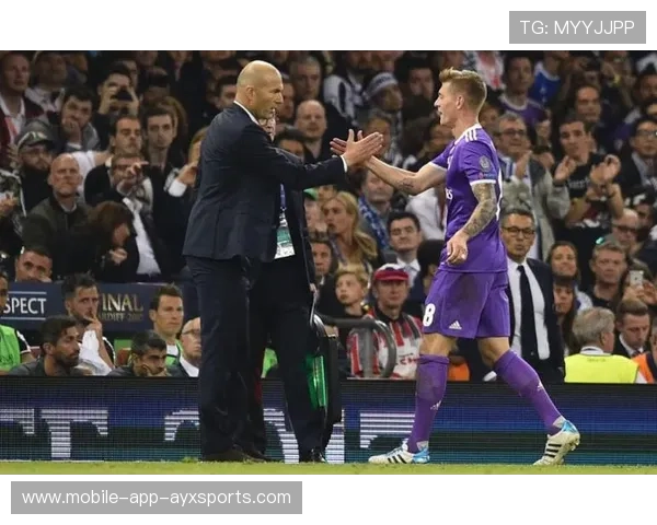 皇马教练组精确换人造就逆转传奇